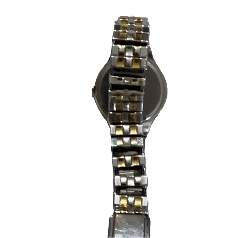 Seiko SUP100 Women's Core Solar White Dial‎ Wrist Watch Running/Working 23mm VTG